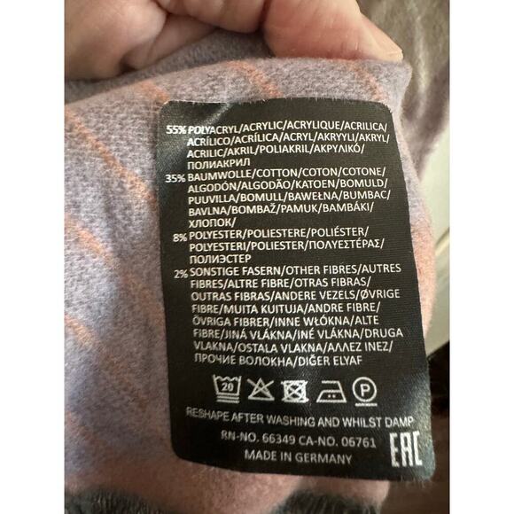 FRAAS Cashmink Multicolor Plaid Circle Scarf Wrap - NWOT - Picture 3 of 3